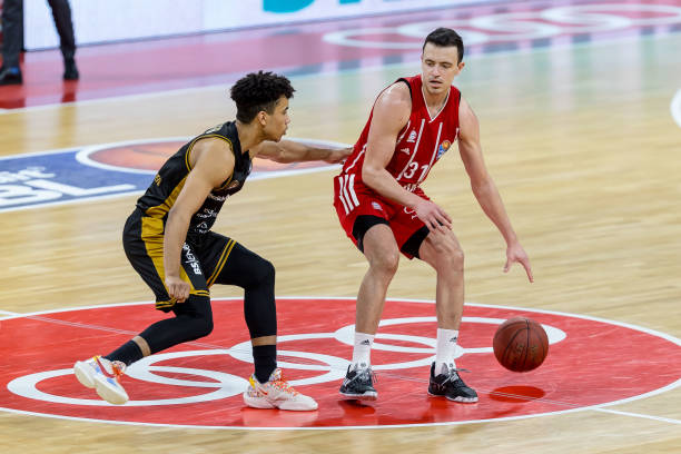 并主动寻找 并主动寻找