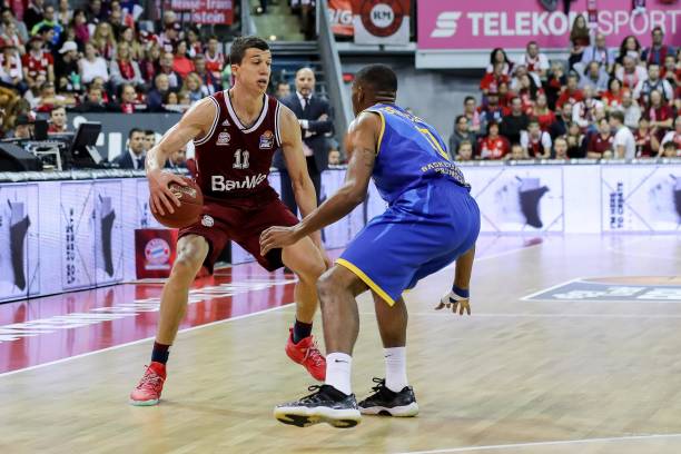 猛龙凭借良 猛龙凭借良