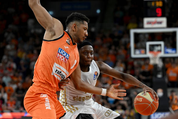 仅一步之遥 仅一步之遥